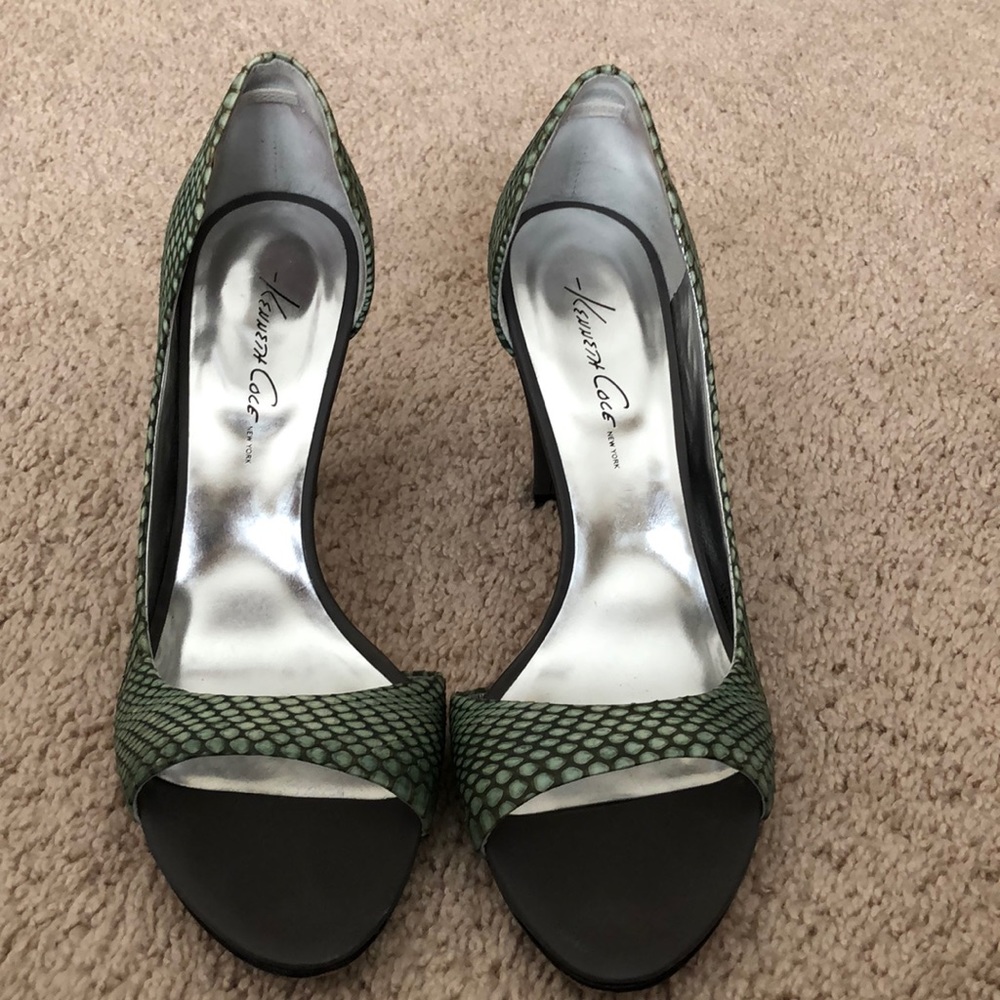 Kennith Cole Heels